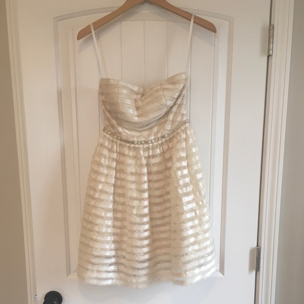 Cream strapless minuet dress